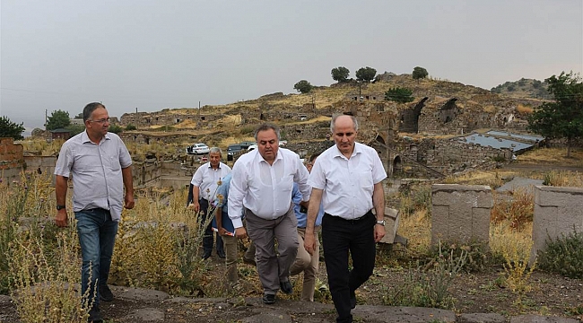VALİ MERAL KARADAĞ’DA İNCELEMELERDE BULUNDU