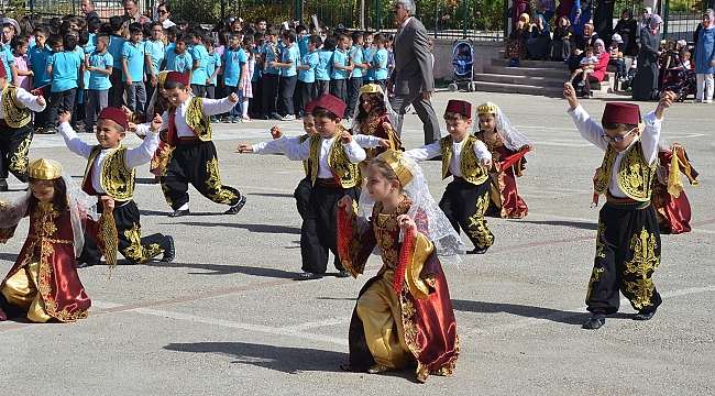 İLKÖĞRETİM HAFTASI, DÜZENLENEN TÖRENLE KUTLANDI