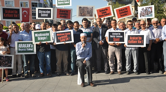 KARAMAN’DA ARAKAN’DAKİ MÜSLÜMANLAR İÇİN DUA EDİLDİ