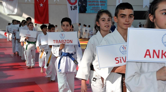 KARAMAN'DA JUDO RÜZGARI