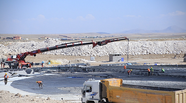 VALİ MERAL YOL YAPIM ÇALIŞMALARINI YERİNDE İNCELEDİ