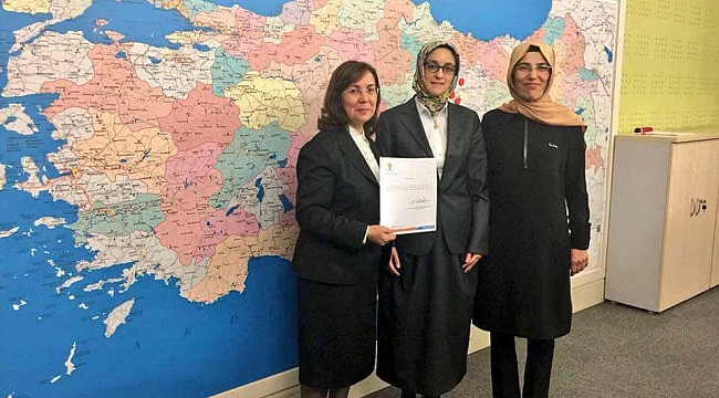 AK PARTİ KADIN KOLLARI BAŞKANI DEĞİŞTİ
