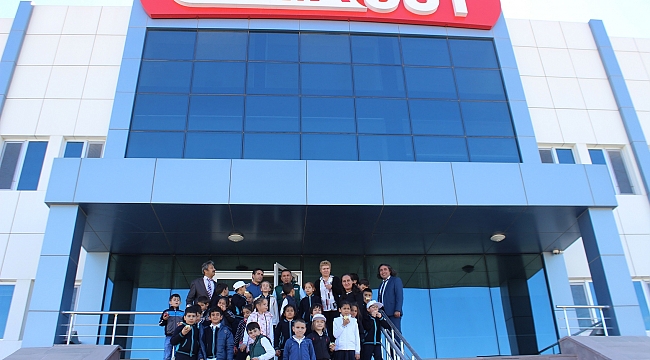 İLKOKUL ÖĞRENCİLERİ GIDA GÜNÜNÜN KUTLADI