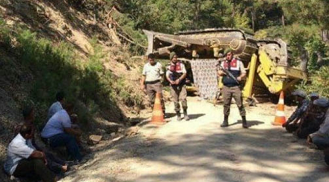 İŞ MAKİNESİNİN ALTINDA KALDI