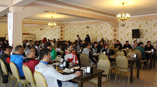 KARAMAN'DA OKUL SPORLARI BİLGİLENDİRME TOPLANTISI YAPILDI