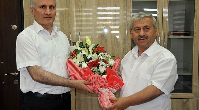 VALİ MERAL MUHTARLAR GÜNÜNÜ KUTLADI