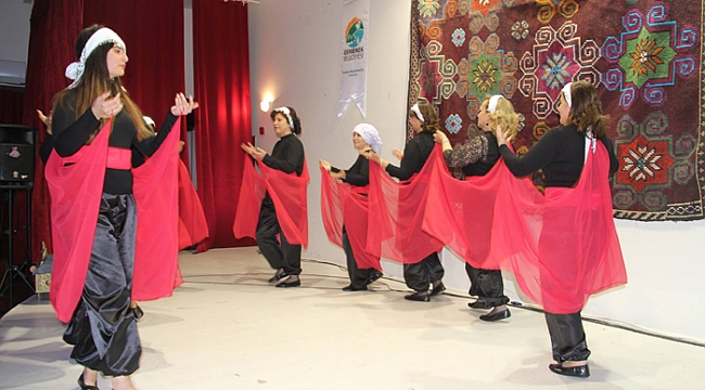ERMENEK BELEDİYESİ KADIN MECLİSİNDEN TİYATRO ŞÖLENİ