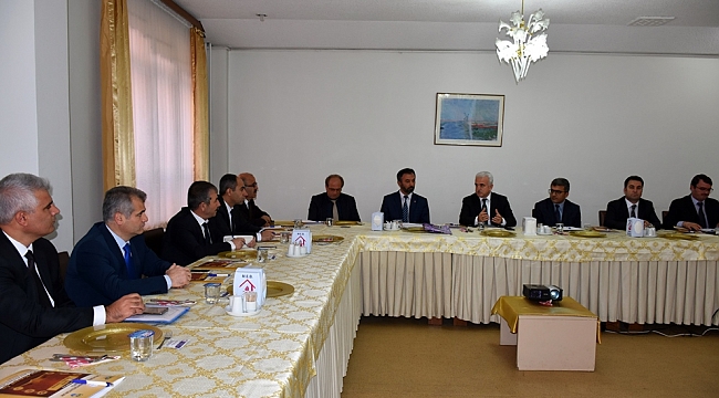 KUNTOĞLU, “HALKA HİZMET İÇİN BU MAKAMLARDAYIZ”