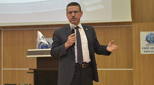 SAYIŞTAY BAŞKANINDAN KMÜ ÖĞRENCİLERİNE KARİYER ÖNERİLERİ