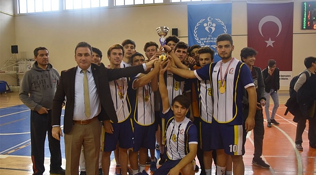 SPOR LİSESİ’NDEN ÇİFTE ZAFER