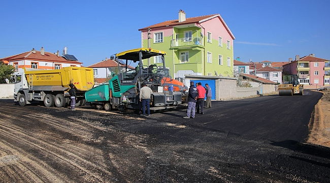 SÜMER MAHALLESİ’NDE ASFALT ÇALIŞMALARI DEVAM EDİYOR
