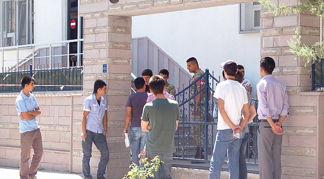 1999 DOĞUMLU GENÇLERİN ASKERLİK YOKLAMALARI 1 OCAK 2018’DE BAŞLIYOR