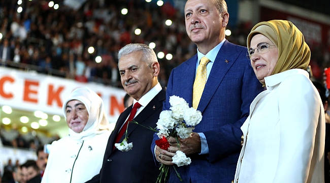 AK PARTİ KARAMAN TEŞKİLATI, CUMHURBAŞKANI ERDOĞAN’I BEKLİYOR