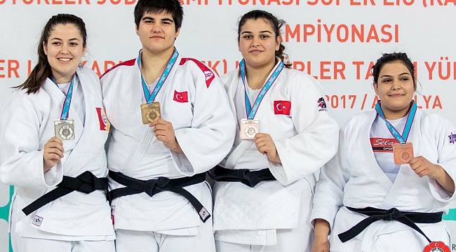 ATABAY’DAN BRONZ MADALYA