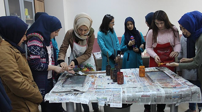 GENÇLİK MERKEZİNE ZİYARET