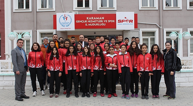 KARAMAN HENTBOL TAKIMI ANALİG MÜSABAKALARI İÇİN YOLA ÇIKTI