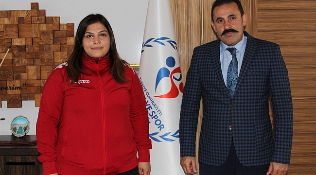 KISACIK: “ SPORCULARIMIZIN BAŞARILARIYLA GURUR DUYUYORUZ”