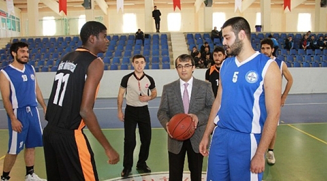 KMÜ BASKETBOL TURNUVASINA EV SAHİPLİĞİ YAPACAK