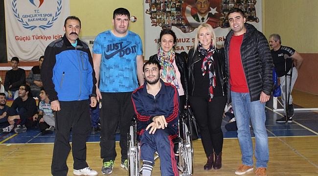 ÖZEL YAŞAM PAYLAŞIM ANAOKULU’NDAN ENGELLİ SPORCULARA FORMA DESTEĞİ