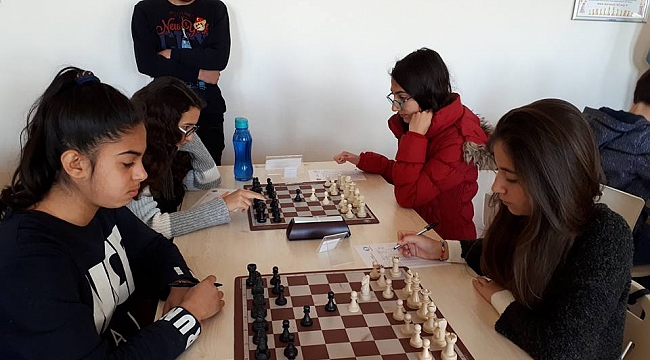 YILDIZLAR SATRANÇ MÜSABAKALARI SONA ERDİ