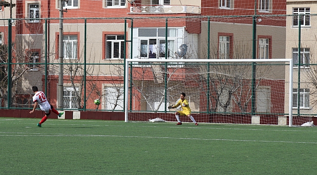 GENÇLER FUTBOL MÜSABAKALARI SONA ERDİ