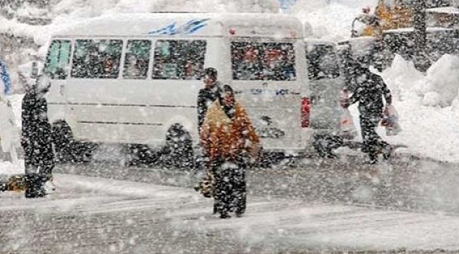 KARAMAN'DA TAŞIMALI EĞİTİME KAR TATİLİ