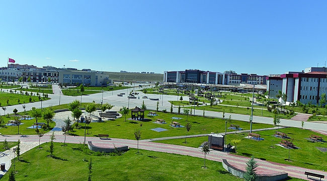 KMÜ PEDAGOJİK FORMASYON BAŞVURU BİR HAFTA SÜRESİ UZATILDI