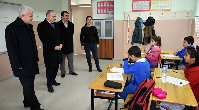 KUNTOĞLU’NUN KÖY OKULLARINA ZİYARETLERİ DEVAM EDİYOR