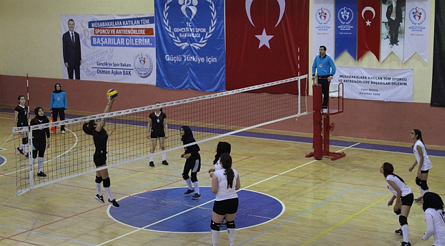 VOLEYBOLDA BÜYÜK HEYECAN BAŞLADI