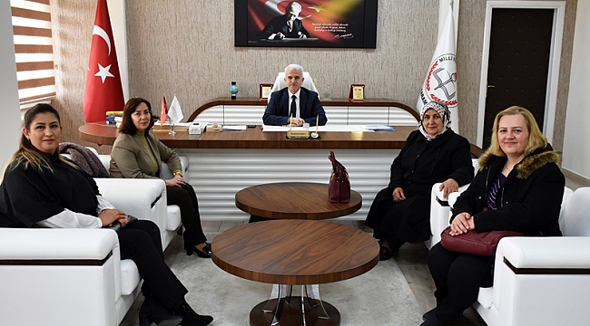 AK Parti Kadın Kollarından Kuntoğlu’na Ziyaret