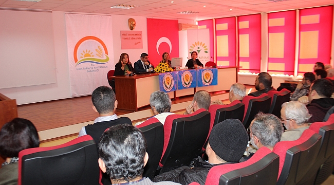 ELMA ÜRETİCİLERİ İÇİN BİLGİLENDİRME TOPLANTISI DÜZENLENDİ