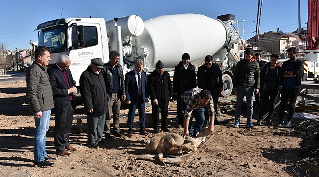 HAYIRSEVER İŞ ADAMI RAFET NAS’TAN İMAM HATİP ORTAOKULU