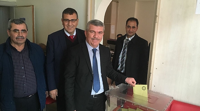 İYİ PARTİ KONGRELERE BAŞLADI