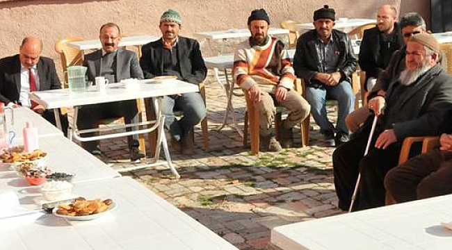 VALİ MERAL KÖY KÖY GEZMEYE DEVAM EDİYOR