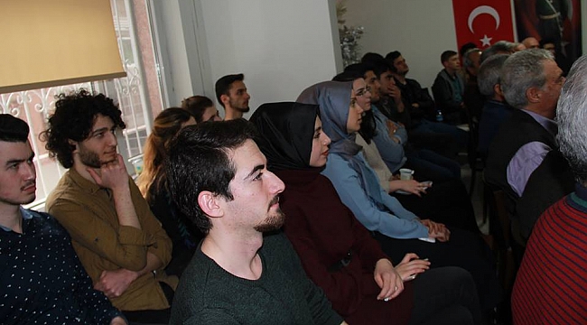 YEMEKLİ TOPLANTIDA ÖĞRENCİ BURSLARI DAĞITILDI