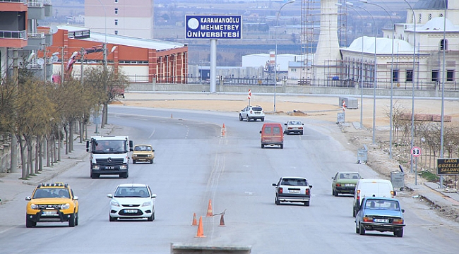 YENİ DEVLET HASTANESİ CADDESİ’NDE ORTA REFÜJ ÇALIŞMASI