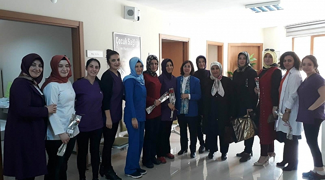 AK PARTİLİ KADINLAR DAN TİP BAYRAMI KUTLAMASI