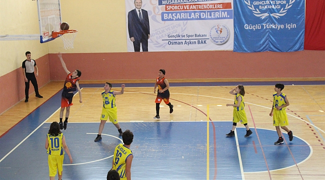 BASKETBOL GRUP MÜSABAKALARI SONA ERDİ
