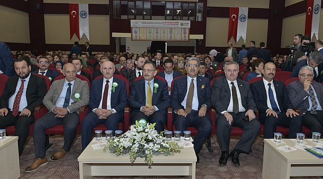 ÇEVRE BAKANI MEHMET ÖZHASEKİ I. ÇEVRE ÇALIŞTAYINA KATILDI
