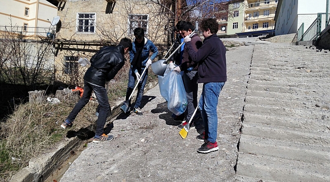 DAHA GÜZEL BİR SARIVELİLER