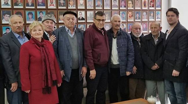 İYİ PARTİ ŞEHİT AİLELERİNİ ZİYARET ETTİ