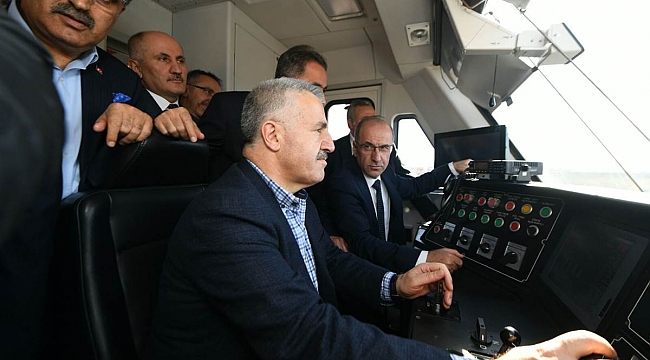 KARAMAN HIZLI TREN HATTINDA TEST SÜRÜŞÜ YAPTI