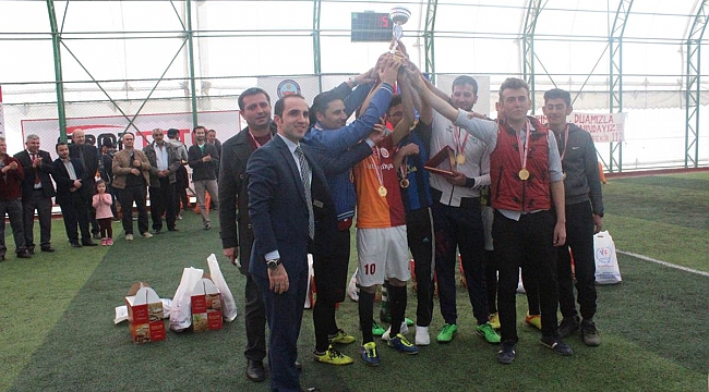KAZIMKARABEKİR KAYMAKAMLIĞI FUTBOL TURNUVASI DÜZENLENDİ