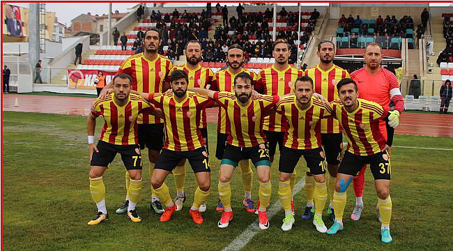 KULÜP YÖNETİMİ; “KARAMAN BELEDİYE SPOR LİGDE HERHANGİ BİR TAKIMIN DURUMUNU DÜŞÜNEREK HAREKET ETMEMEKTEDİR”
