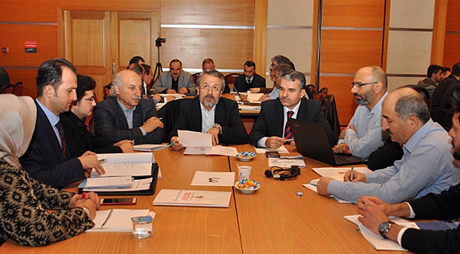 REKTÖR AKGÜL KALİTE VE STRATEJİ ÇALIŞTAYINA KATILDI