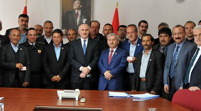 VALİ FAHRİ MERAL MUHTARLARLA BİR ARAYA GELDİ