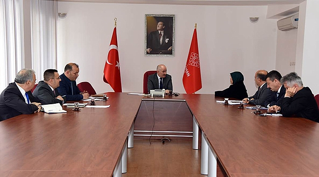 VALİ MERAL, HALK GÜNÜNDE VATANDAŞLARIMIZIN SORUNLARINI DİNLEDİ