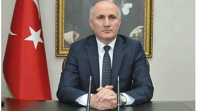 VALİ MERAL SAĞLIK ÇALIŞANLARININ GÜNÜNÜ KUTLADI