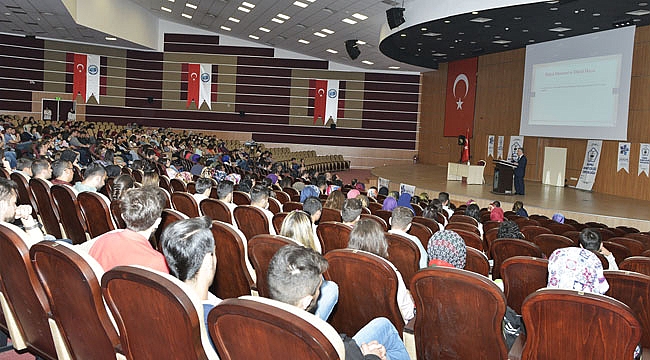 DİJİTALLEŞEN EKONOMİLERDE "REKABET VE AHLAK" KONUŞULDU