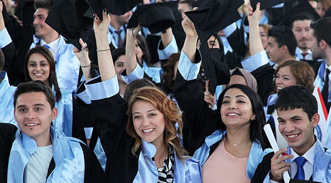 KMÜ MEZUNİYET TÖRENLERİ BAŞLIYOR